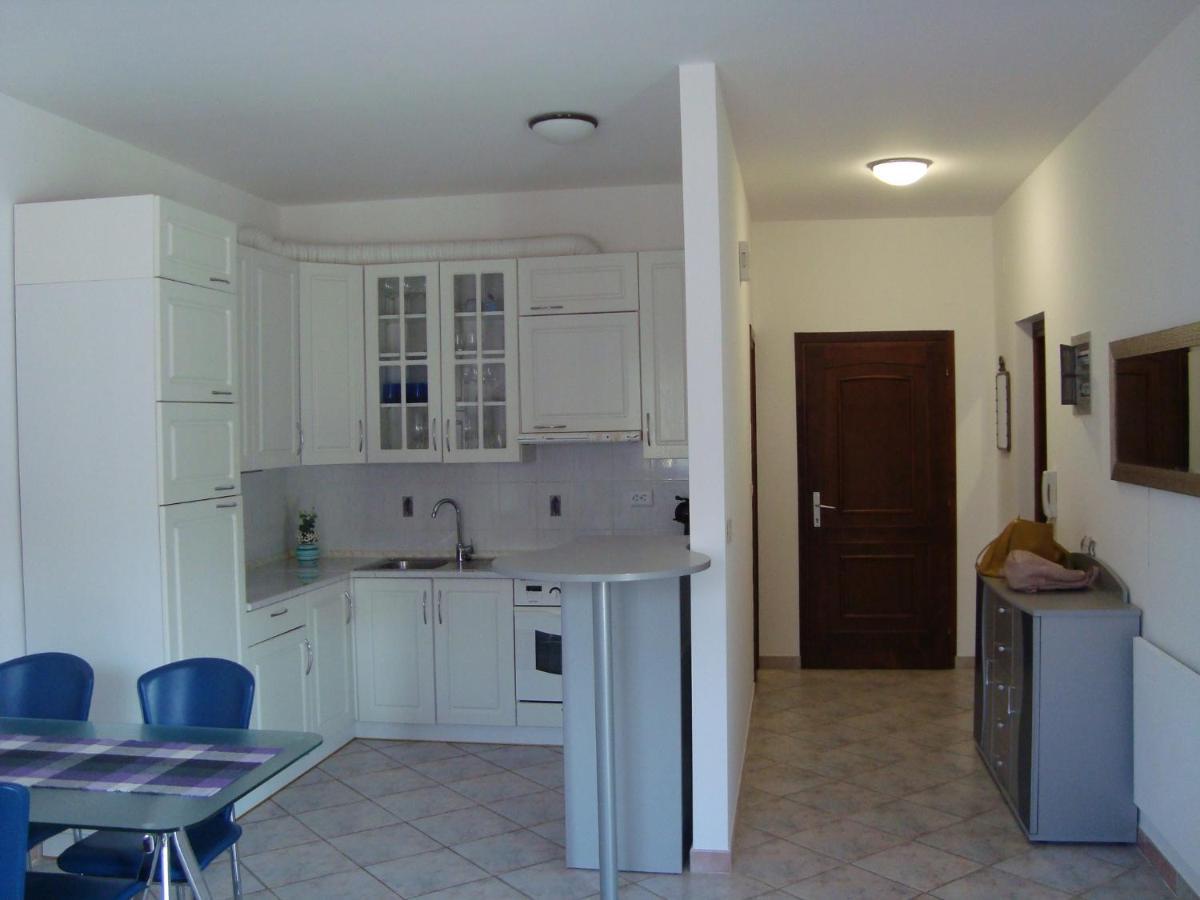 Apartman Carmen Цървени Връх Екстериор снимка