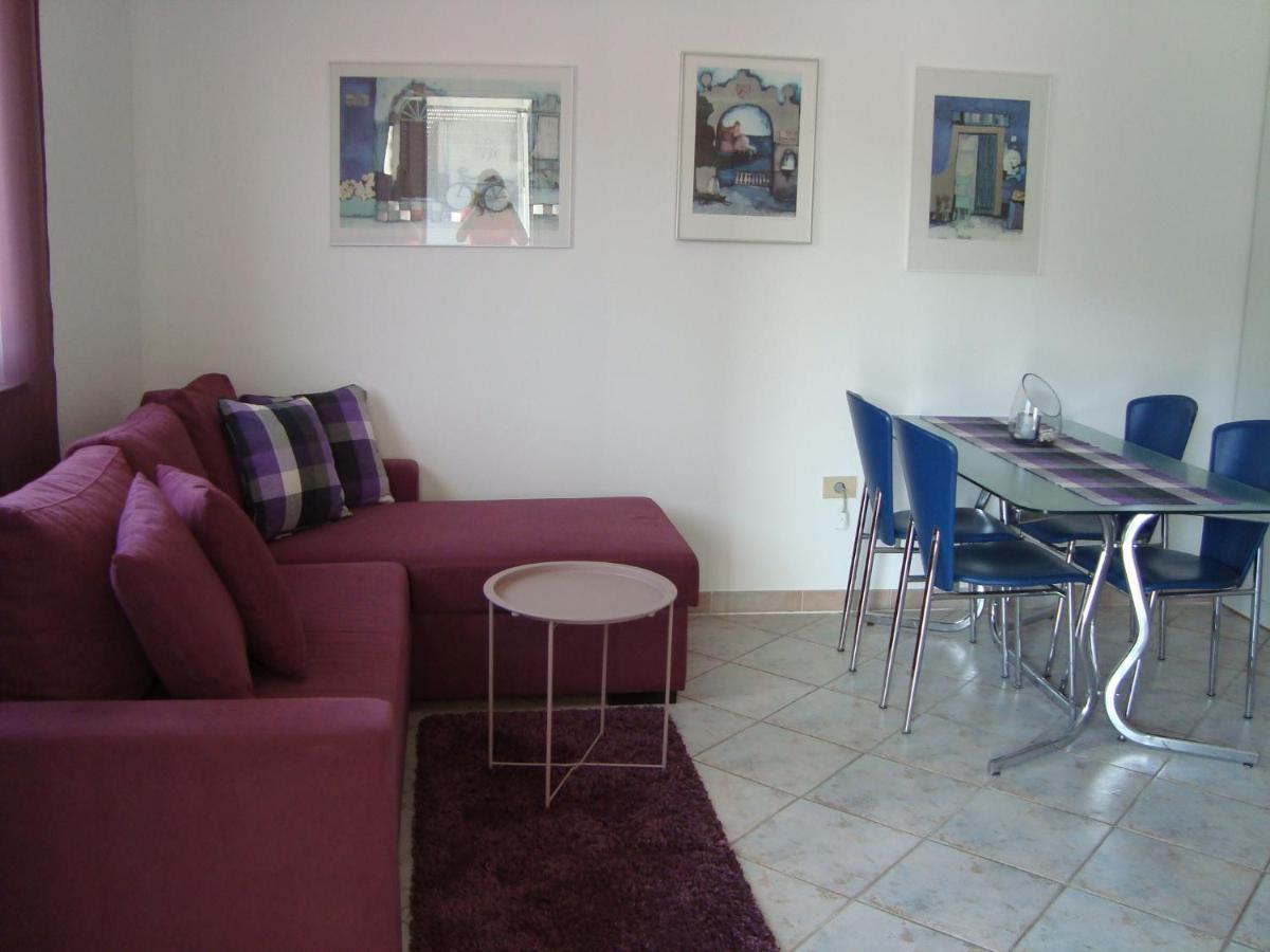 Apartman Carmen Цървени Връх Екстериор снимка